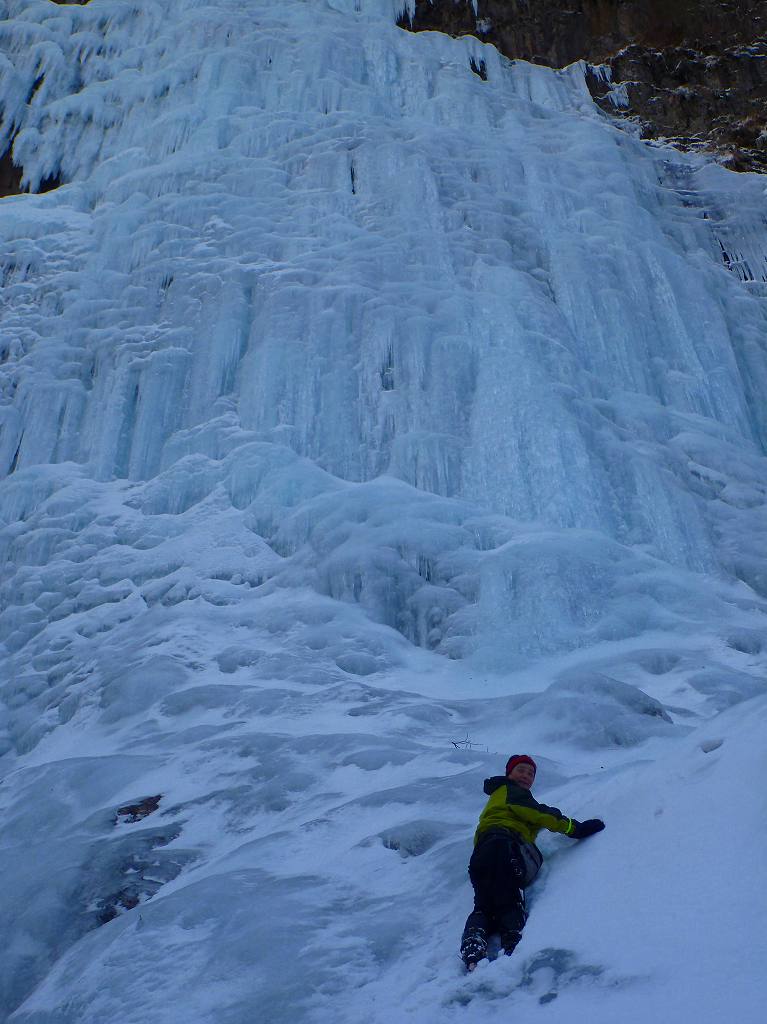 完全凍結の　高瀑の滝 　（たかたるのたき）_b0124306_23532890.jpg