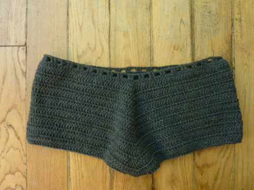 かぎ針編みパンツ ショーツ型 超簡単 不器用者のパリ編み物修行
