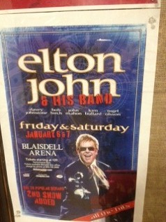 Elton John concert @Blaisdell arena_e0047250_17582185.jpg