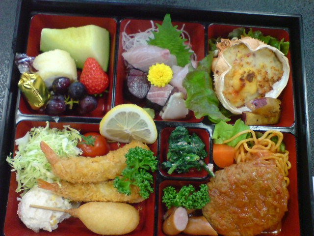 うちのお子様料理を自慢しちゃいます。_d0182179_17412340.jpg