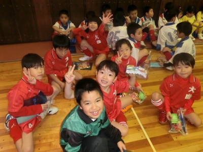 2012.1.9 キッズフットサル交流大会_e0127003_0163616.jpg