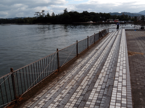 b0159611_22619.gif