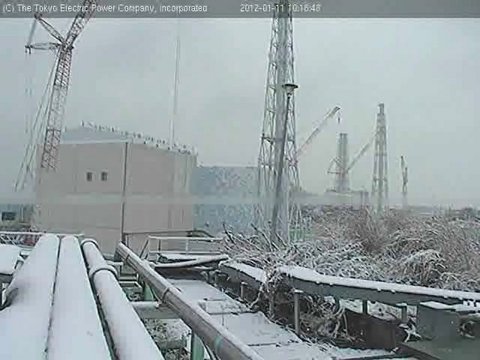 A Happy New Snowing !：福一原発に積雪！_e0171614_20393871.jpg