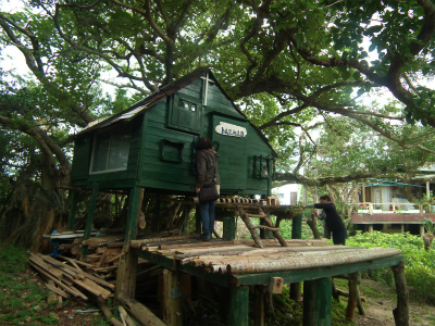 スリ浜「トムソーヤ小屋」_e0028387_028117.jpg