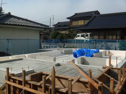 基礎工事_b0131012_20192297.jpg