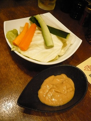 夫がよく行く焼き鳥屋さん。［チャコールグリル　山武商店］_a0029277_2311812.jpg