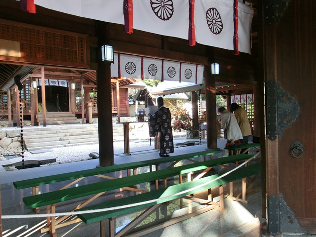 藤田八束、廣田神社・阪急沿線、神社・お寺にお礼を、そして復興のお願いを・・・（２／6）_d0181492_16572087.jpg