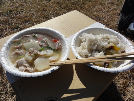 臨時活動:「とんど&焼き芋準備」_c0108460_030502.jpg