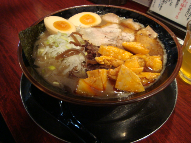 高円寺「豚骨ラーメン　じゃぐら」へ行く。_f0232060_2222353.jpg