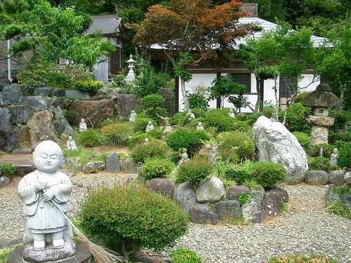 金剛寺（神奈川県秦野市）_c0219820_2273438.jpg