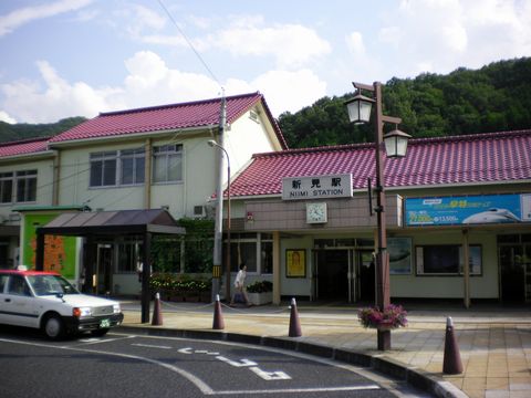 真夏の中国地方ローカル線2 (姫新線/旧津山扇形機関車庫)_b0005281_17524234.jpg