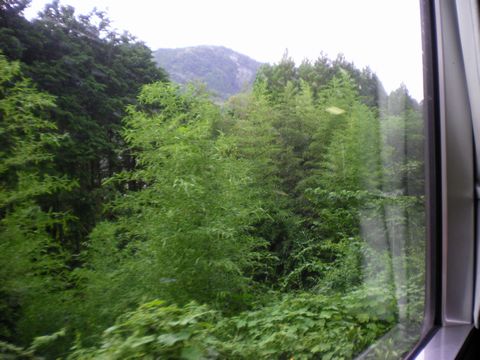 真夏の中国地方ローカル線2 (姫新線/旧津山扇形機関車庫)_b0005281_1754161.jpg