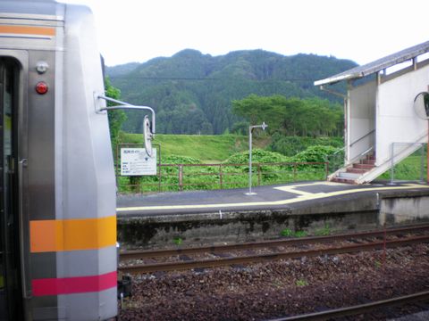 真夏の中国地方ローカル線２　（姫新線／旧津山扇形機関車庫）_b0005281_17555354.jpg