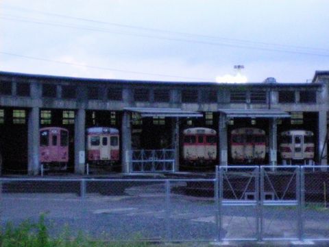 真夏の中国地方ローカル線2 (姫新線/旧津山扇形機関車庫)_b0005281_1757658.jpg