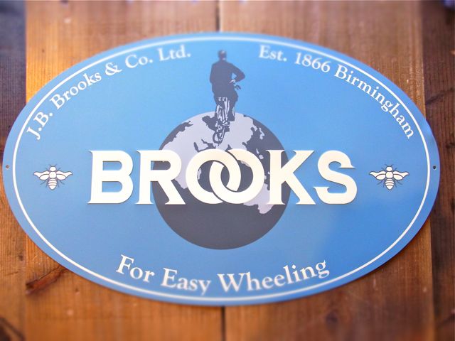 BROOKS B17 STANDARD_b0212032_22594177.jpg