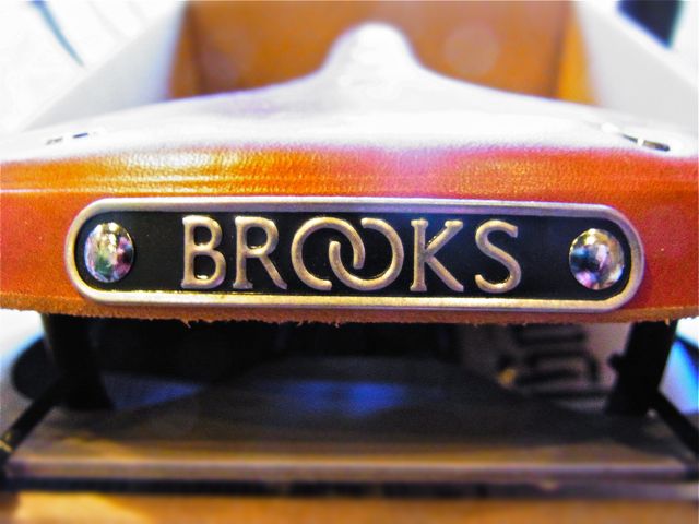 BROOKS B17 STANDARD_b0212032_23123841.jpg