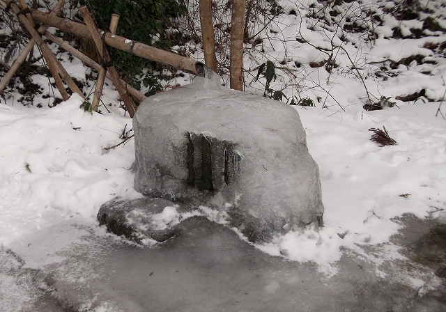 雪道と温泉に_c0212083_21373614.jpg