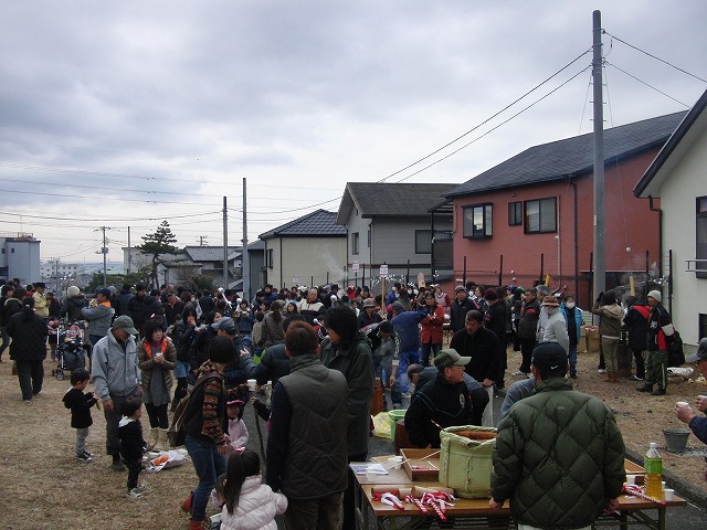 一昨日、昨日は各地でどんどん焼きが行われました_f0141310_863799.jpg