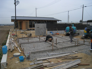 「豊田の家」追い込み_b0179213_20394136.jpg