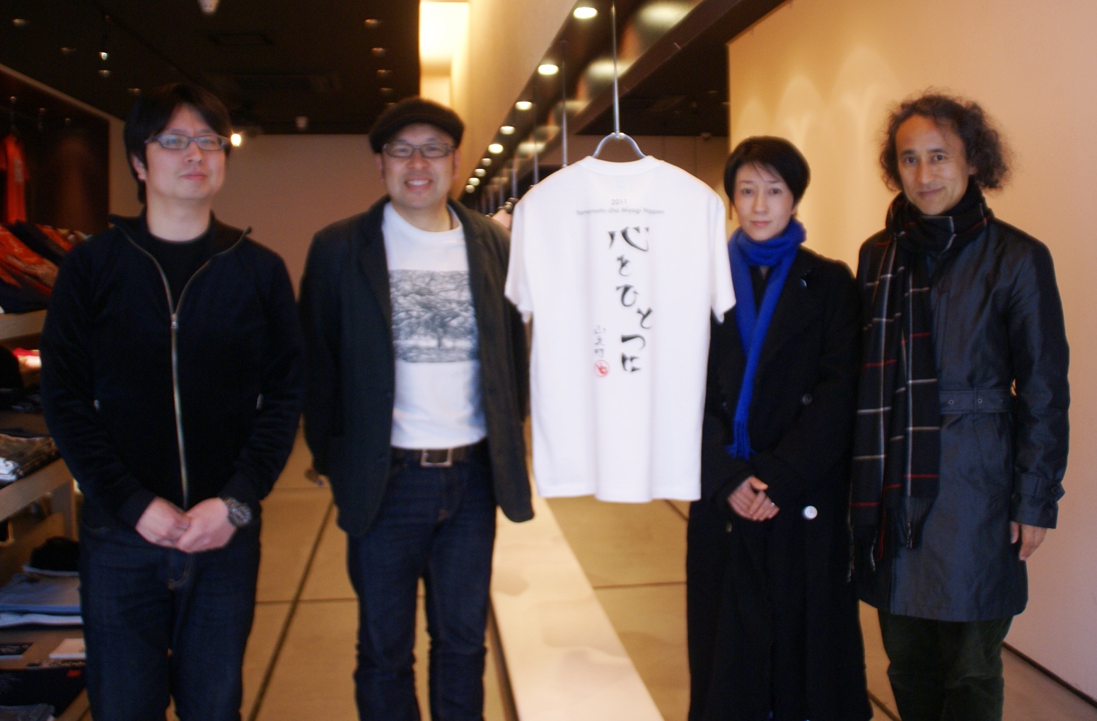 Tシャツアート展でお世話になっている久米繊維の久米信行社長/four exhibition@天王洲セントラルタワー_f0006713_23482468.jpg