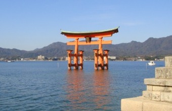 厳島神社_e0249326_231741.jpg