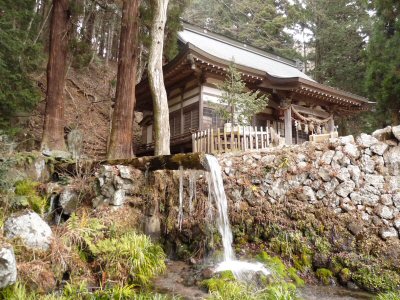 大滝湧水に大ツララ!_f0019247_16442286.jpg