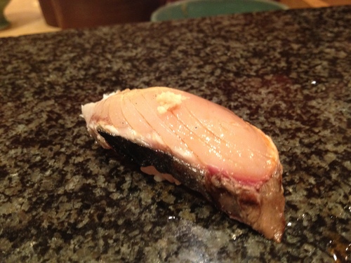 京橋 きずな 白モノがうまいといいますが、青物も絶品ですよ。_a0194908_15401769.jpg