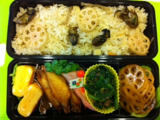 牡蠣飯弁当。_f0098671_773155.jpg