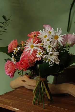 花束レッスンとベーシックコース。_a0201358_1903119.jpg