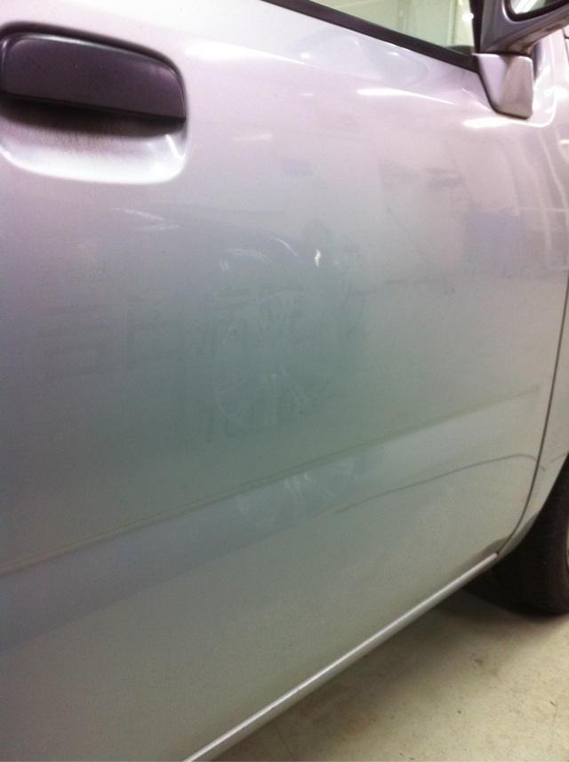 ステッカー剥がし 名古屋市西区 車のボディーコーティング 洗車 クリーニング ウィンドフィルムならクリンテックサービス