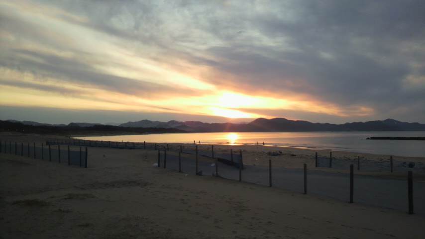 夕日ですよー_a0200771_1738249.jpg