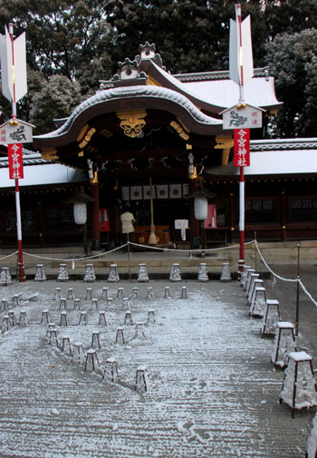 淡雪1　今宮神社_e0048413_16525894.jpg