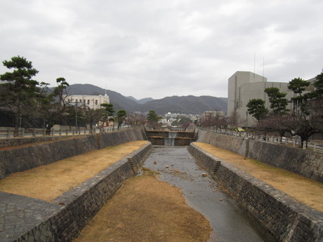 冷たい雨_f0205367_1342925.jpg