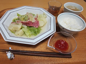 キャベツとベーコン、ポテトのポトフ_e0080345_12265363.jpg