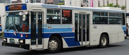 岡山電気軌道の三菱MP+西工58MC 3題_e0030537_183353.jpg