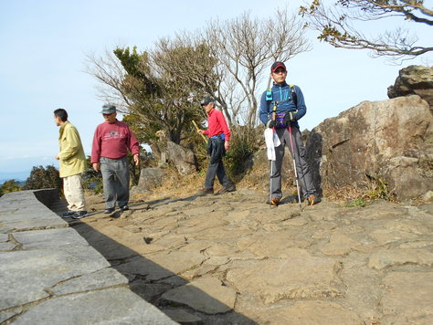 烏帽子岳 ～隠居岳～八天岳～国見山　佐世保周回　４０キロ_a0206345_20132656.jpg