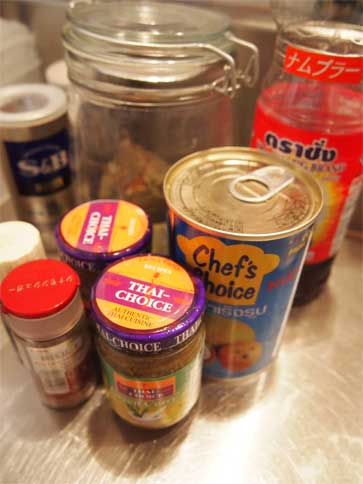 明日はカレーとお菓子♪_a0235880_836339.jpg