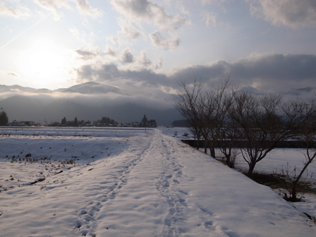 雪の道_a0014840_19405789.jpg