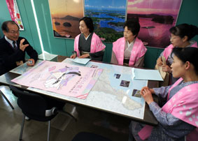 津市の報道関係へ訪問_b0145257_19574322.jpg
