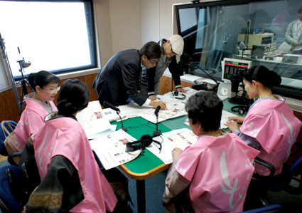 津市の報道関係へ訪問_b0145257_207065.jpg