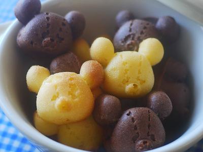 くまのがっこうのシリコン型でプチマドレーヌ おうちごもり ちくちくぬいぬい
