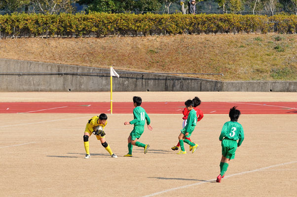 第39回ペレ杯争奪少年サッカー大会決勝写真_d0125380_22323413.jpg