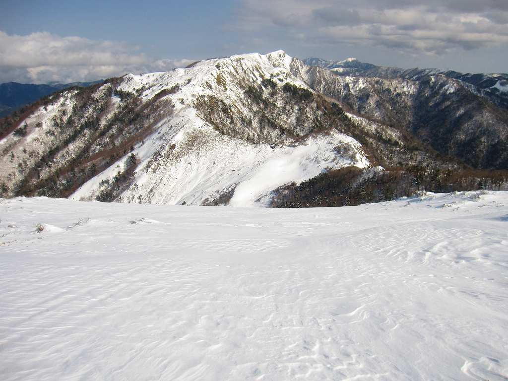 雪の　天狗塚　　晴れ　　　24.01.22_b0124306_0113285.jpg