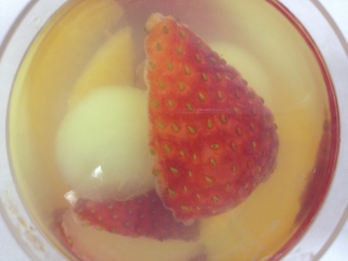 Hanaful 果物系のスイーツ と 軌道線隊の話_a0194908_8433496.jpg