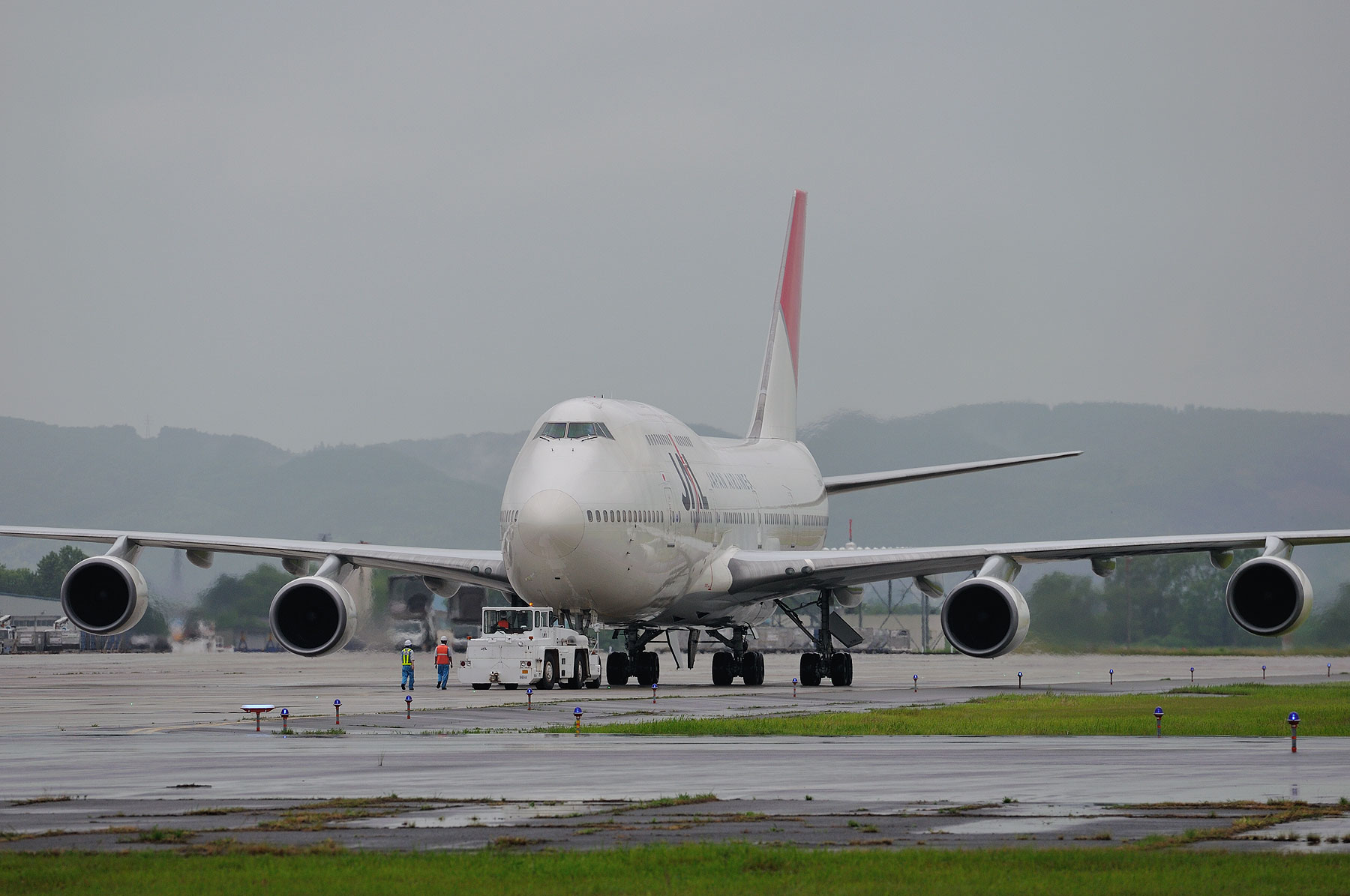 BOEING 747-400 / JA8085 - JALジャンボ in 仙台 (出発) - : SKY BOEING 747-400 / JA8085 - JALジャンボ in 仙台 (出発) - : SKY