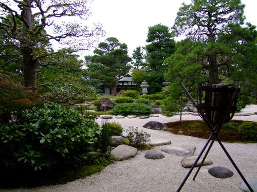 「島根県 出雲・松江を巡る旅2011 出雲文化伝承館内 羽根屋の出雲そば」_a0000029_1161321.jpg