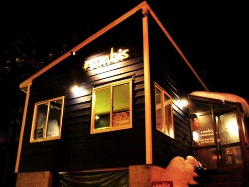 戸狩温泉スキー場 ☆cafe&bar&music \'\'ambis\'\'_c0151965_2522457.jpg