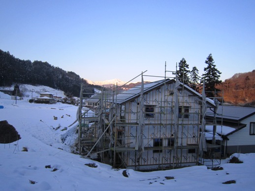 木工事が進行中_f0117498_16204440.jpg