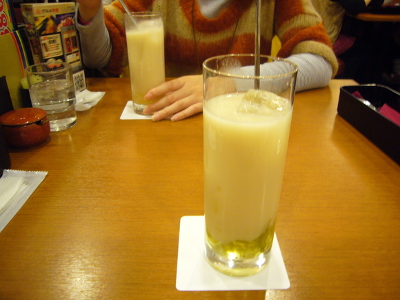 a0243305_0345729.jpg