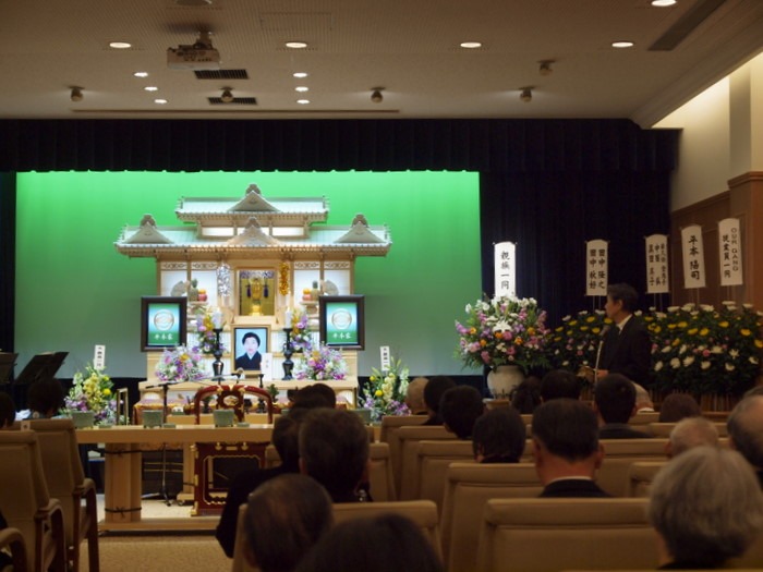 伯母の葬儀_c0116915_039529.jpg